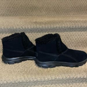 Skechers | On The Go Black Suede Booties Size 8